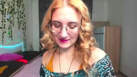 Elsa  online show from 12/20/24, 03:47