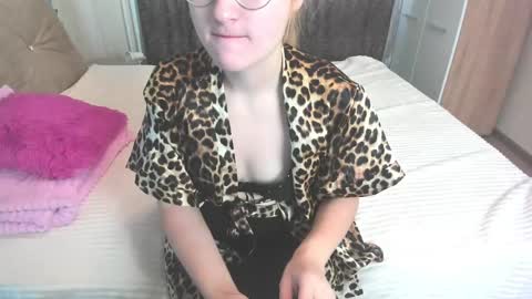 Elsa  online show from 01/28/25, 06:27