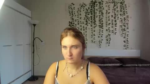 Elsa  online show from 09/20/25, 09:21