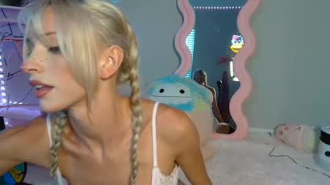 Snapshot of elsa_may chatting on 06/16/26, 12:13 elsa_may online show from 06/16/26, 12:13