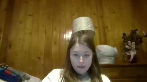 Elsie Rain online show from 12/15/25, 12:04