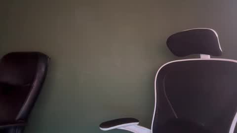 Snapshot of elspanky chatting on 05/11/26, 12:49 elspanky online show from 05/11/26, 12:49
