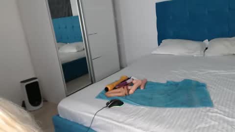 Snapshot of elssa_rush chatting on 03/07/25, 05:17 elssa_rush online show from 03/07/25, 05:17