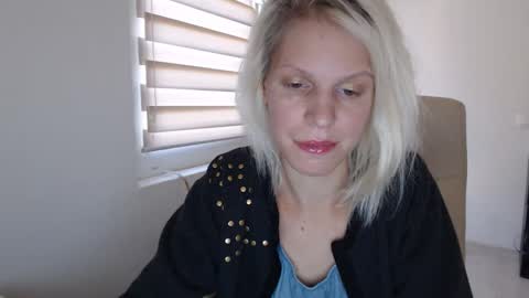 Snapshot of elssa_rush chatting on 09/24/25, 06:17 elssa_rush online show from 09/24/25, 06:17