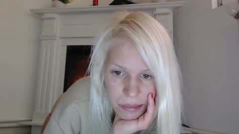 Snapshot of elssa_rush chatting on 10/02/25, 06:42 elssa_rush online show from 10/02/25, 06:42