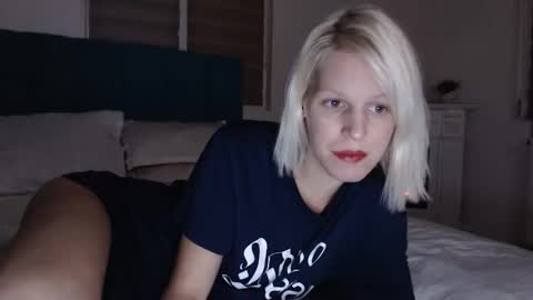 Snapshot of elssa_rush chatting on 10/26/25, 04:57 elssa_rush online show from 10/26/25, 04:57