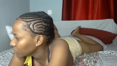 elsysmile online show from 01/21/25, 11:03