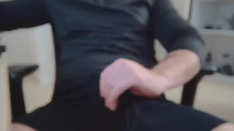 Snapshot of eltanke2206 chatting on 02/26/25, 06:00 alexgarg online show from 02/26/25, 06:00