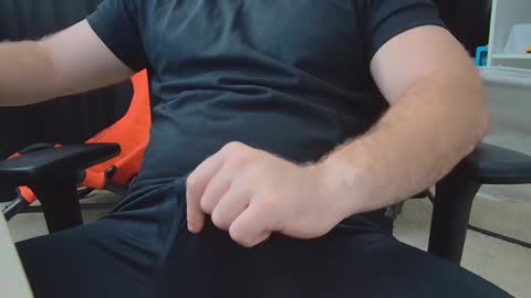 Snapshot of eltanke2206 chatting on 09/18/25, 08:00 alexgarg online show from 09/18/25, 08:00