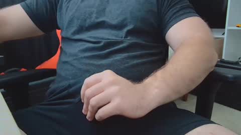 Snapshot of eltanke2206 chatting on 10/30/25, 06:52 alexgarg online show from 10/30/25, 06:52