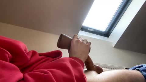 Snapshot of eltat_75 chatting on 02/09/25, 12:30 eltat_75 online show from 02/09/25, 12:30