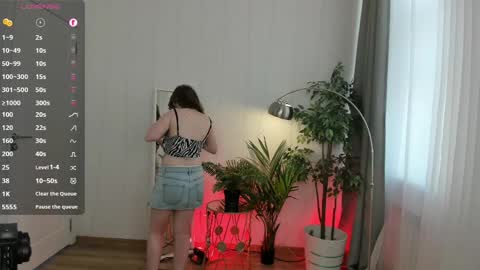 Erica  online show from 04/12/26, 02:00