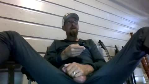 elwooood7 online show from 10/19/25, 01:23