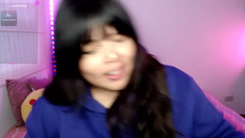 Snapshot of elymoon chatting on 07/09/26, 11:09 Ely online show from 07/09/26, 11:09