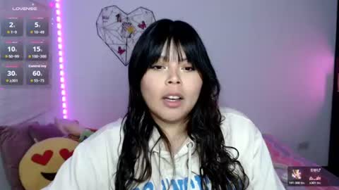 Snapshot of elymoon chatting on 07/22/26, 12:35 Ely online show from 07/22/26, 12:35