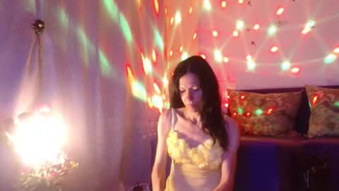 Elisa online show from 06/25/26, 06:56