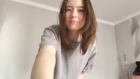 Luna online show from 10/10/25, 07:07