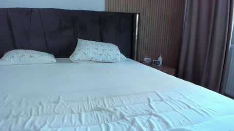 Ely online show from 04/08/26, 05:29