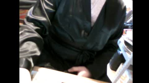 Em online show from 04/02/26, 09:18