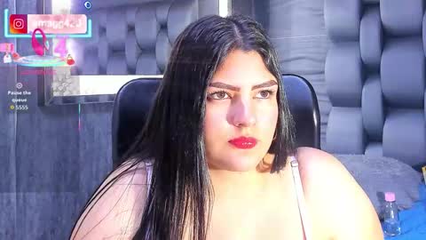 ema_grey1 online show from 10/01/25, 05:52