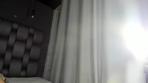 Snapshot of ema_grey1 chatting on 11/27/25, 05:48 ema_grey1 online show from 11/27/25, 05:48