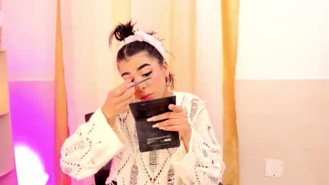 Ema Lambert  online show from 10/24/25, 04:03