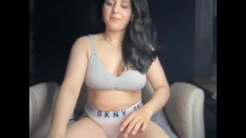 Snapshot of ema_lov3 chatting on 11/27/25, 03:08 Ema Love online show from 11/27/25, 03:08