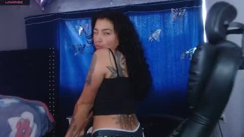 ema_ploxx online show from 06/22/26, 06:27