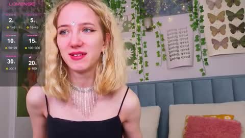 Snapshot of emacalim_ chatting on 02/05/26, 11:48 Emma online show from 02/05/26, 11:48