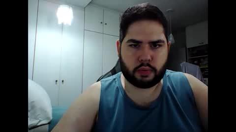 embarrassed_str8_3incher online show from 04/28/26, 08:14