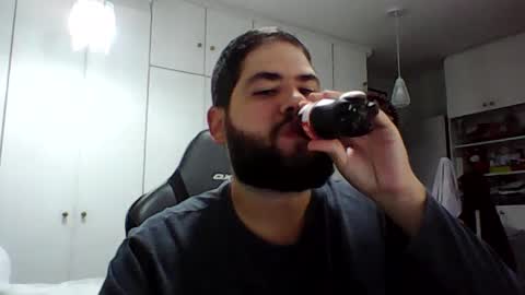 embarrassed_str8_3incher online show from 07/11/26, 11:50