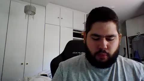 embarrassed_str8_3incher online show from 07/17/26, 03:29