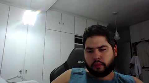 embarrassed_str8_3incher online show from 08/03/26, 04:00