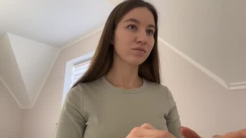 Alina online show from 11/19/25, 10:37