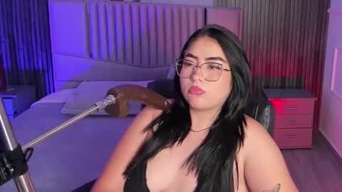 Ember Velvet online show from 03/27/26, 08:59