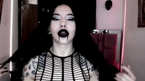 Snapshot of emearld_black chatting on 12/24/24, 09:17 Emerald Black online show from 12/24/24, 09:17