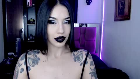 Emerald Black online show from 02/11/26, 06:40