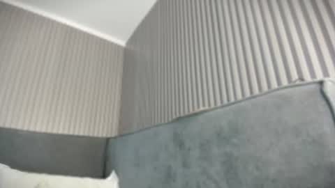 emelie_89 online show from 06/15/26, 11:56