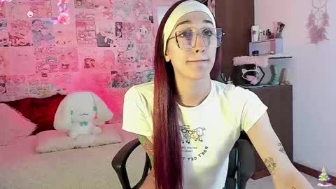 Emely Rous online show from 12/17/25, 01:22