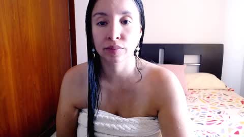 Snapshot of emely_sexx chatting on 12/16/24, 04:16 emely_sexx online show from 12/16/24, 04:16