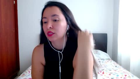 Snapshot of emely_sexx chatting on 10/08/25, 04:15 emely_sexx online show from 10/08/25, 04:15