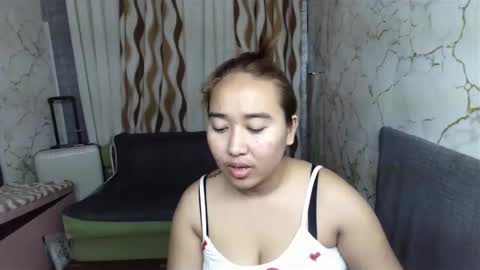 Emely online show from 12/17/25, 06:08