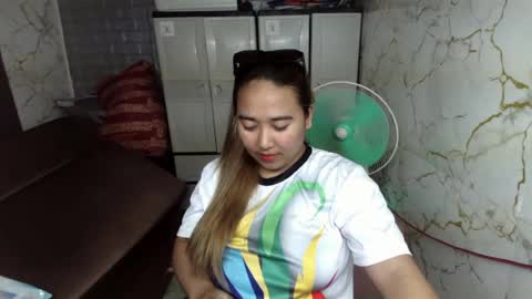 Snapshot of emely_slutxxx chatting on 07/09/26, 10:41 Emely online show from 07/09/26, 10:41