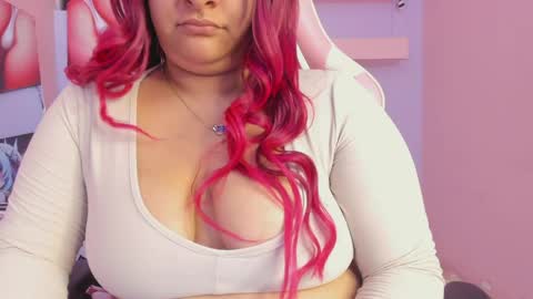 Emely online show from 06/05/26, 04:41