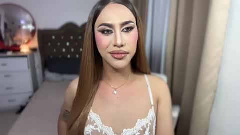 EMELY online show from 02/15/26, 07:27