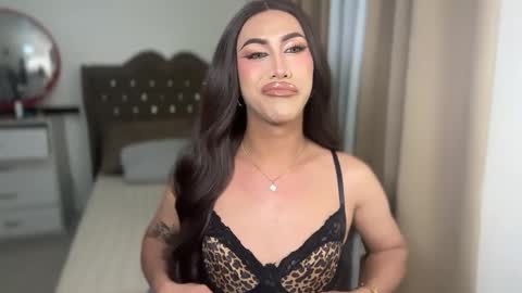 EMELY online show from 03/04/26, 12:33