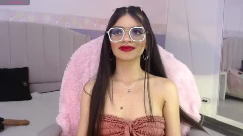 Danna online show from 11/22/25, 03:49