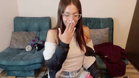 sabrina online show from 10/17/25, 04:59