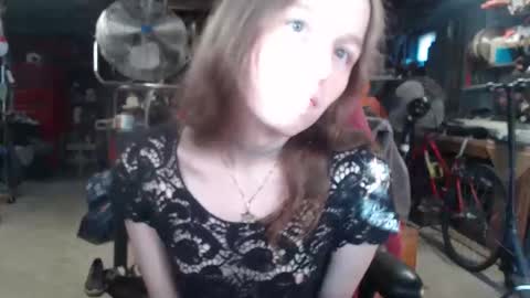 Emerald online show from 10/27/25, 07:07