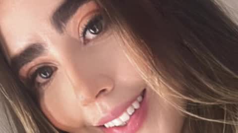 emi_royse online show from 11/26/25, 10:22